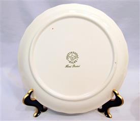 VINTAGE SET OF 30 PIECES OF 1940S CONTINENTAL KILNS ROSE/GREEN ARBOR CREAM DISH